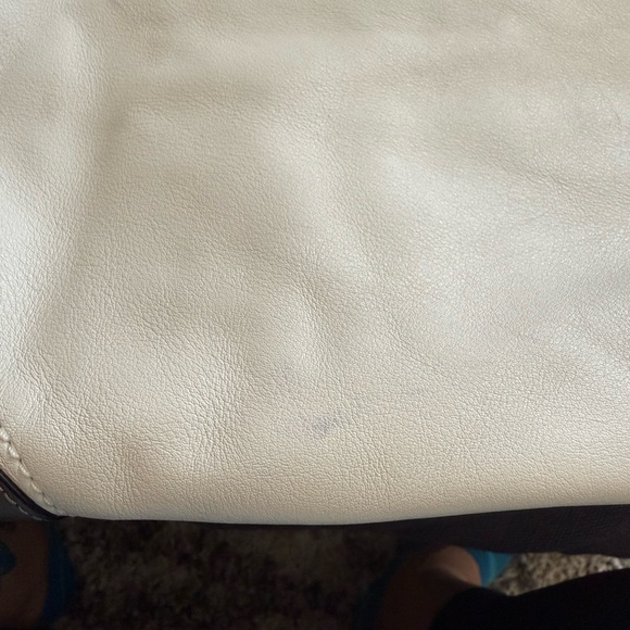 Large Coach White Leather Slouch Shoulder Bag - Picture 6 of 7